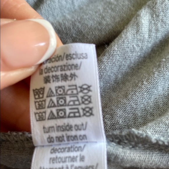 Victoria's Secret Heather Gray Love Script Pajama Top - Picture 10 of 10